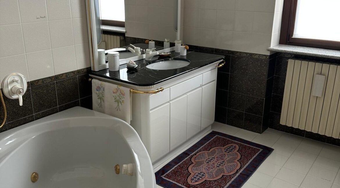 WhatsApp Image 2025-07-28 at 12.09.07 (1)