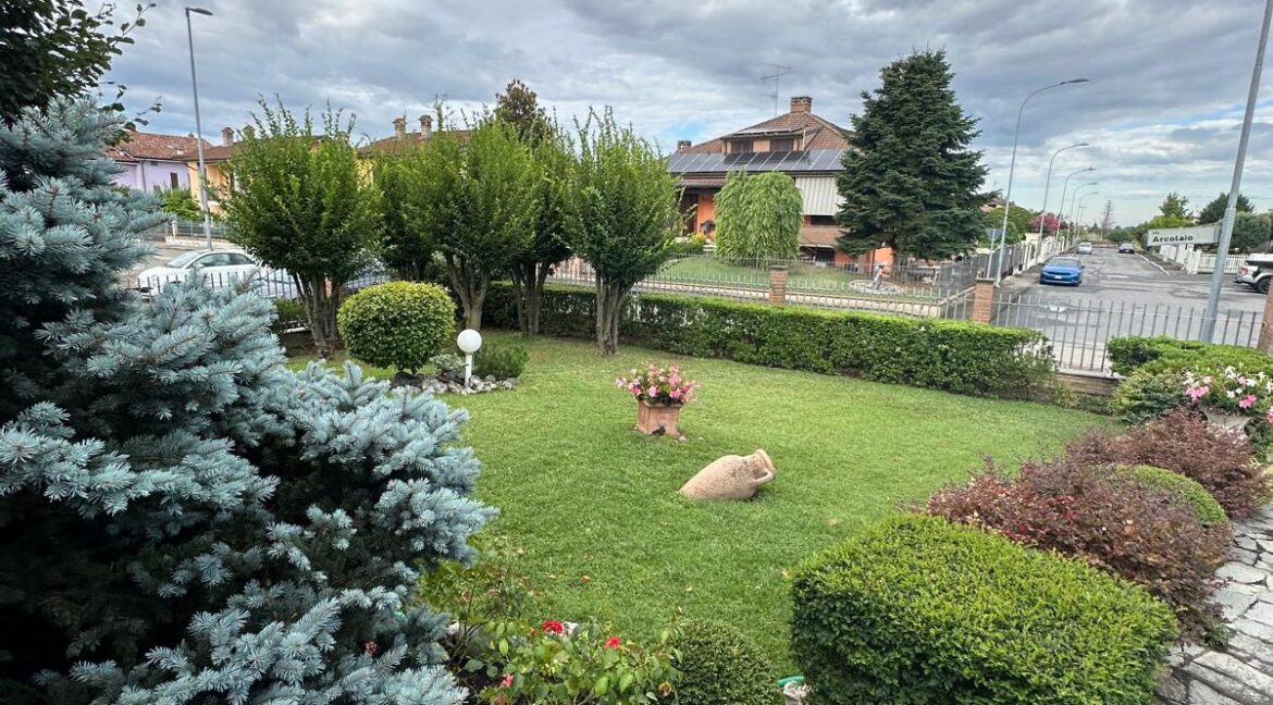 WhatsApp Image 2025-07-28 at 12.09.12 (6)