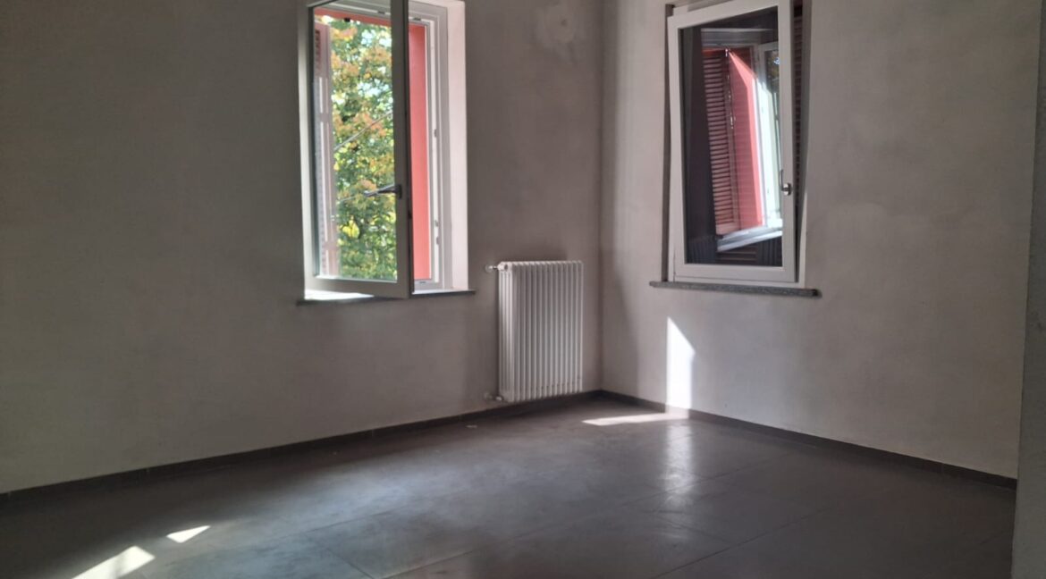 WhatsApp Image 2025-10-15 at 11.38.24 (2)