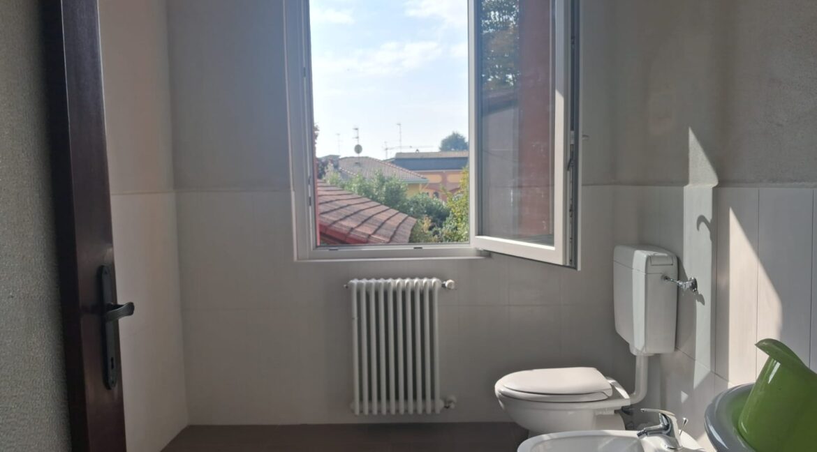 WhatsApp Image 2025-10-15 at 11.38.29 (1)