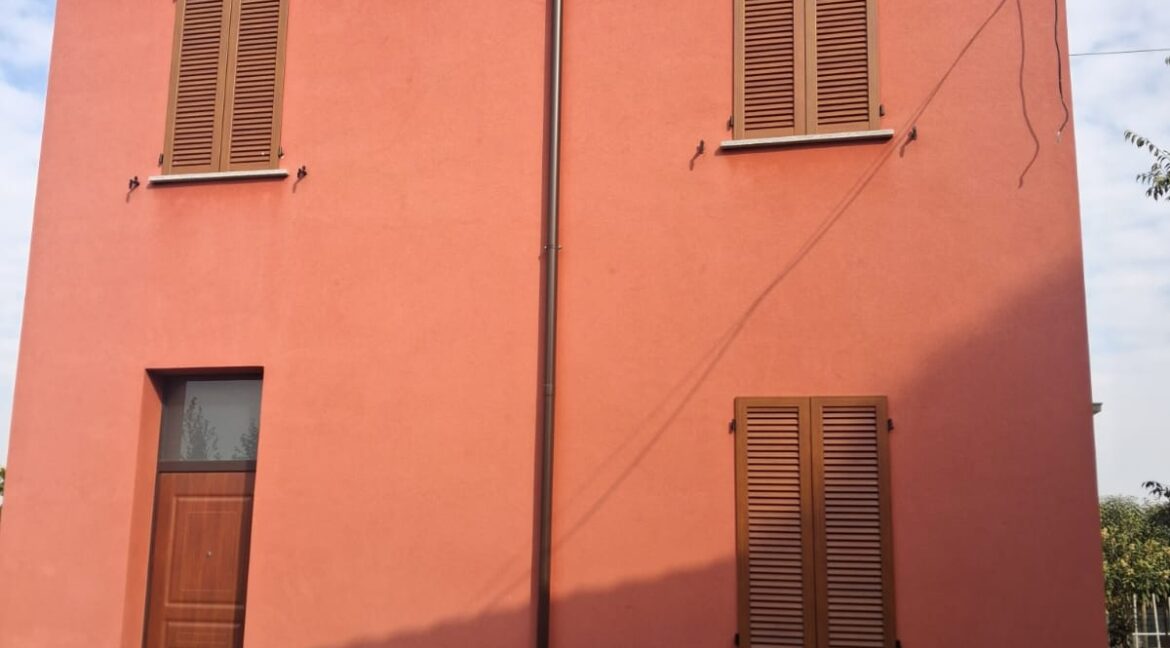 WhatsApp Image 2025-10-15 at 11.38.30 (2)