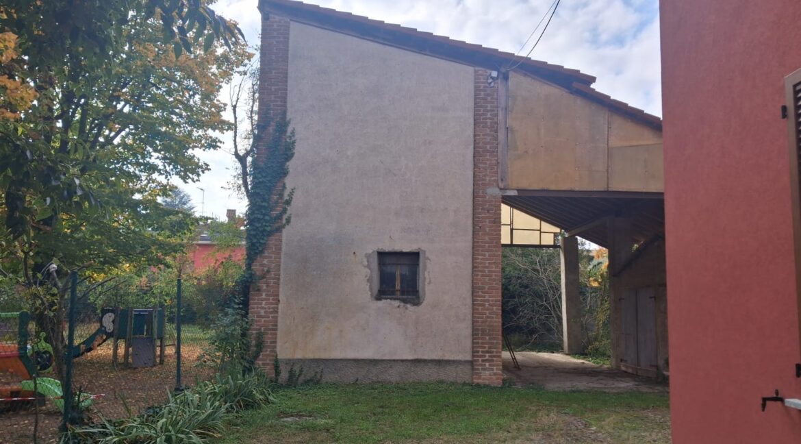 WhatsApp Image 2025-10-15 at 11.39.12