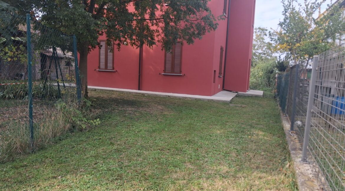 WhatsApp Image 2025-10-15 at 11.39.12 (2)