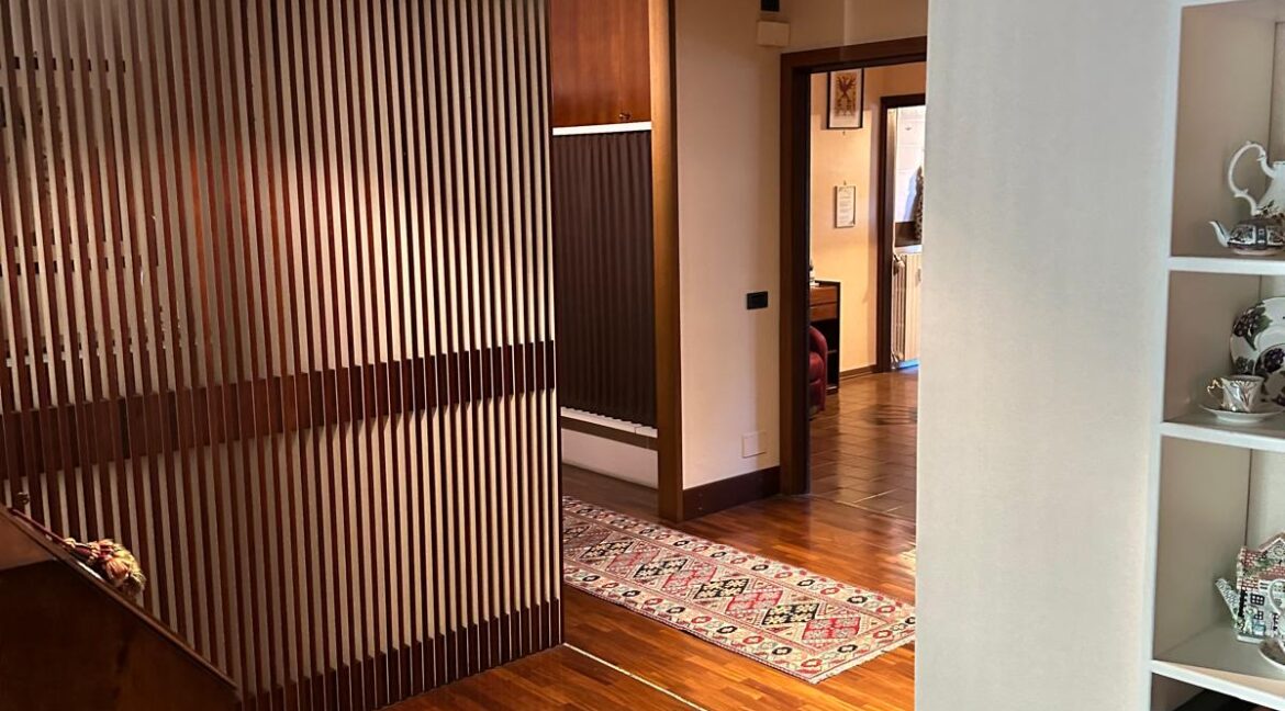 WhatsApp Image 2025-10-27 at 12.10.32 (5)