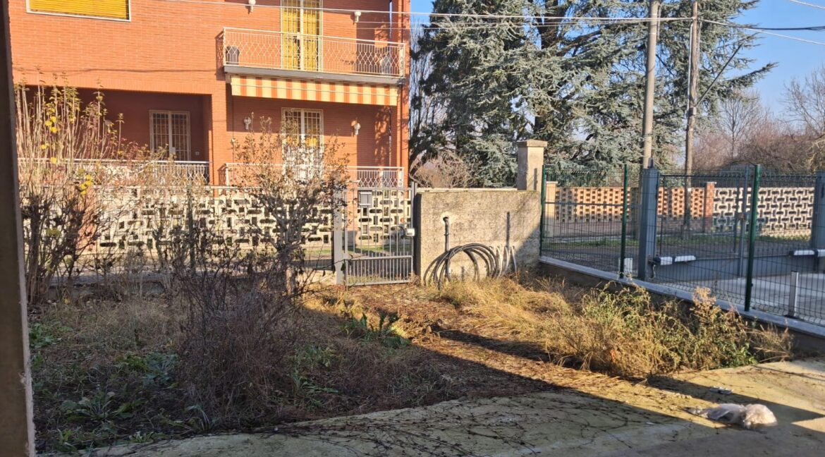 WhatsApp Image 2025-12-12 at 11.26.41 (1)