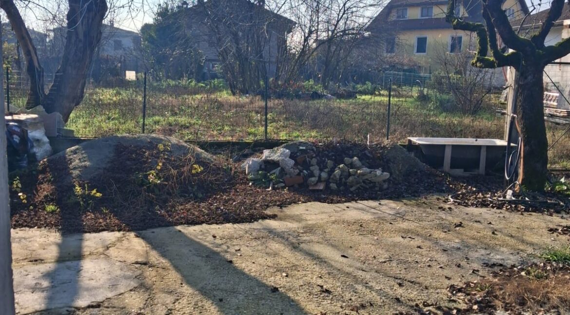 WhatsApp Image 2025-12-12 at 11.26.41 (2)