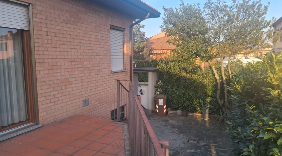 WhatsApp Image 2025-11-10 at 16.48.31 (2)