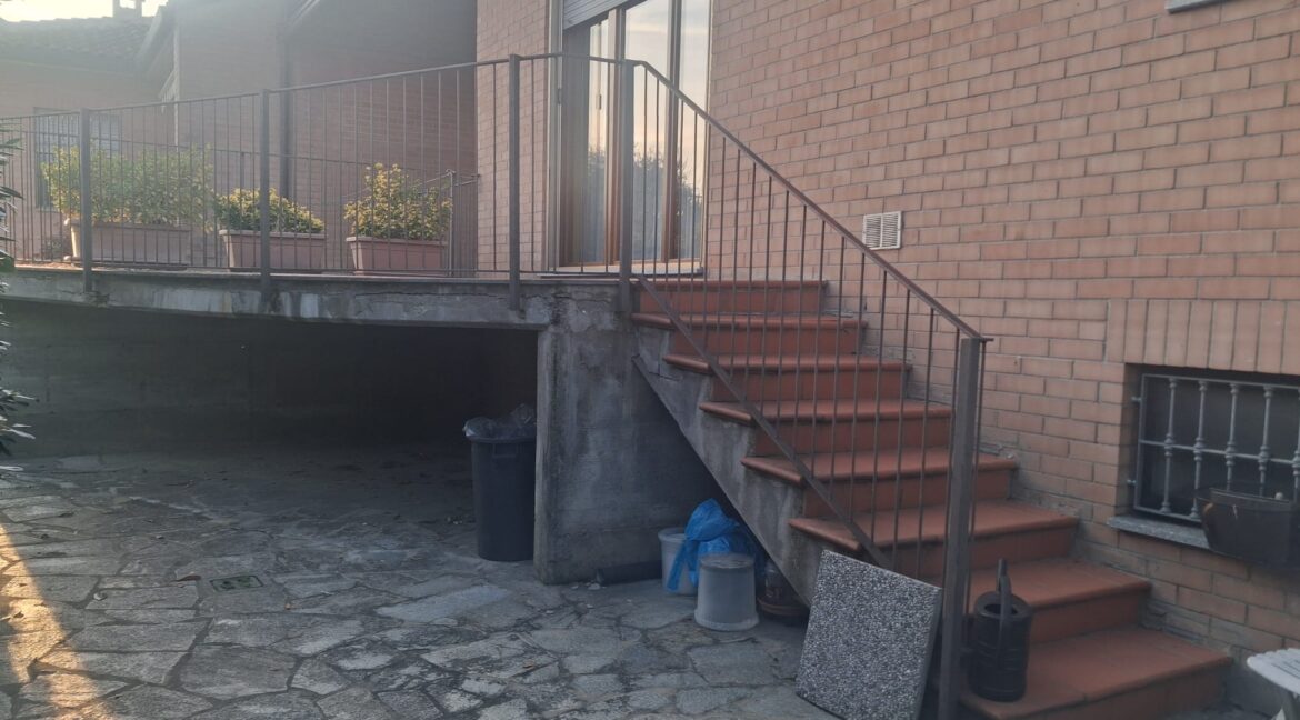 WhatsApp Image 2025-11-10 at 16.48.43 (1)