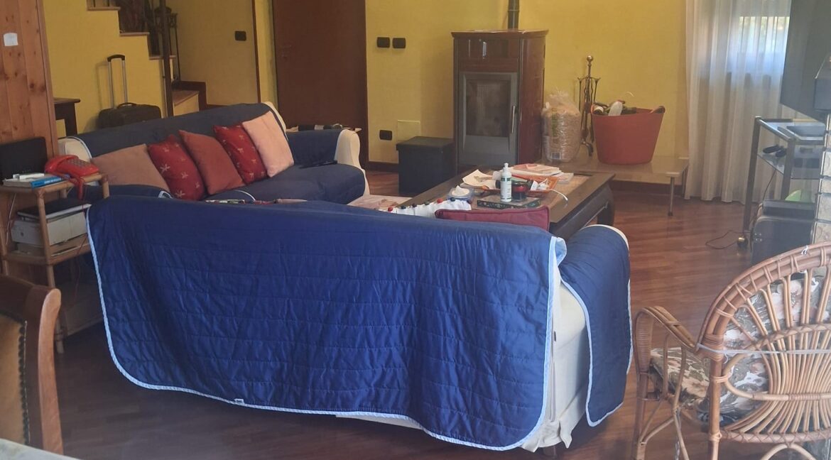 WhatsApp Image 2025-11-10 at 16.52.15 (2)